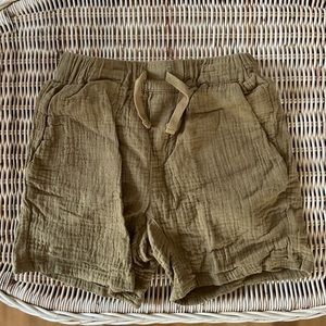 Rylee + cru boys shorts lightweight rich brown color size 6-7